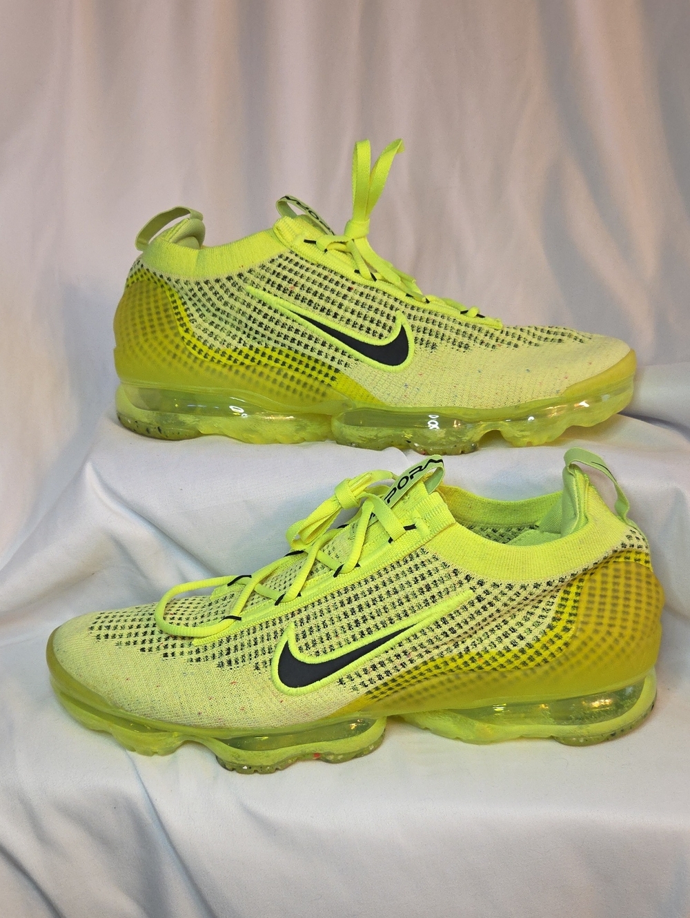 Nike Air VaporMax 2021 Flyknit Next Nature⚡️ Vibrant Neon Volt / Black ⚡️